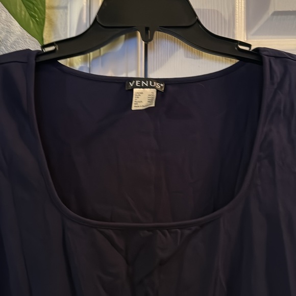 Venus Blouse - Picture 3 of 8